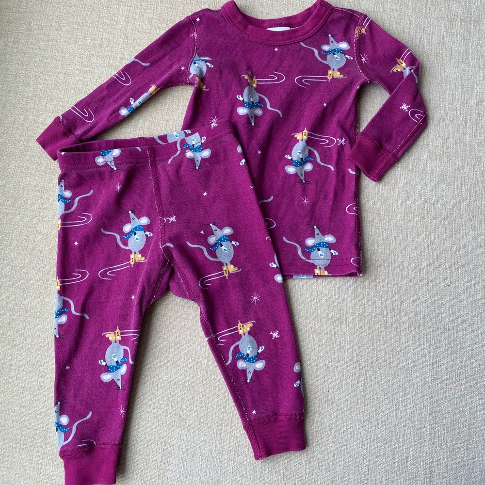 Hanna Andersson two piece pajamas